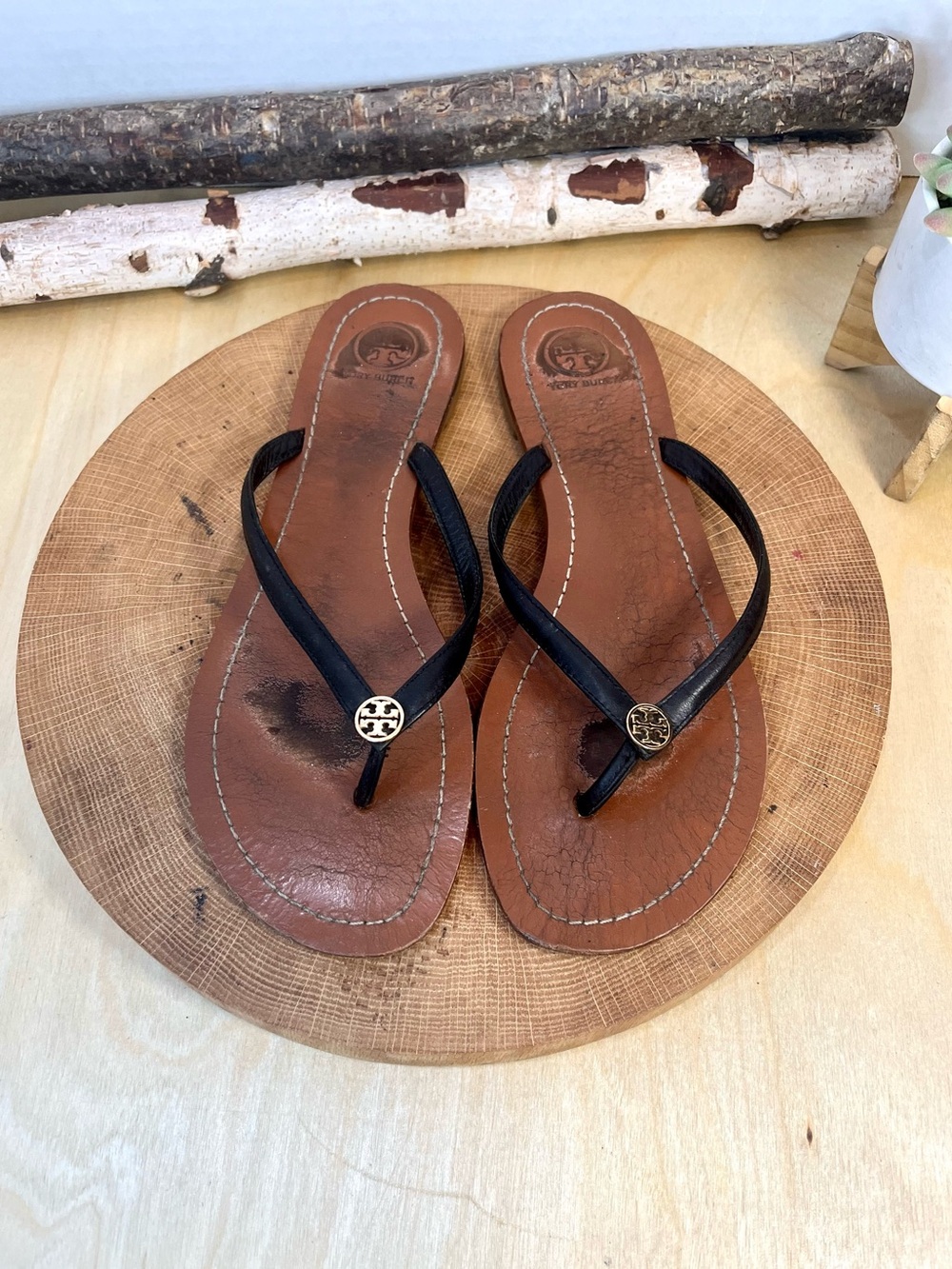 Tory Burch Terra Black Brown Leather Thong Sandals Size 10